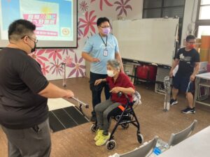 LINE_ALBUM_20211029六股社區宣導_211102_19