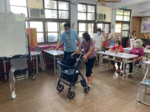 LINE_ALBUM_20211029六股社區宣導_211102_9